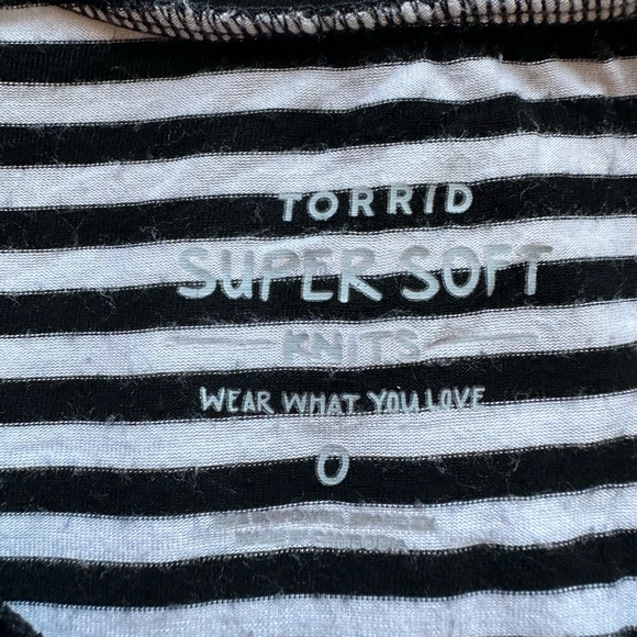 Striped Tee - Picture 3 of 3